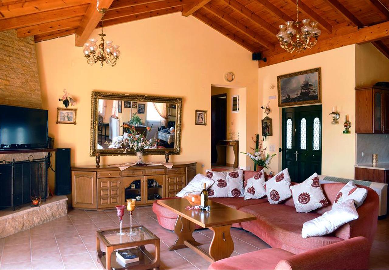 Classical Villa Anta Ágios Ioánnis Exteriör bild